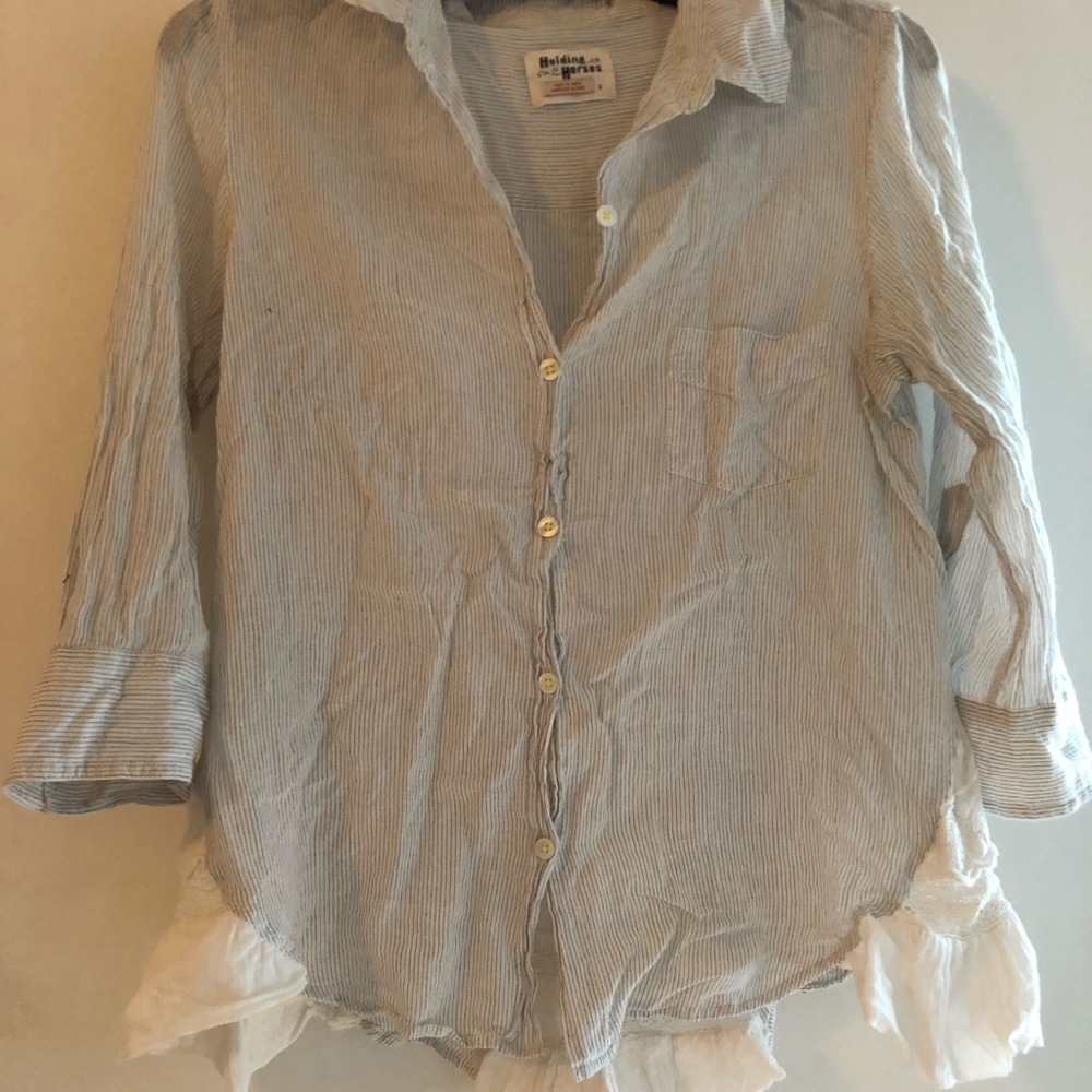 Anthropologie linen top with sweet lace details